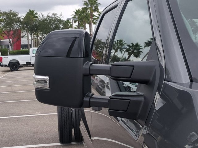 2026 Ford Super Duty F-550 DRW LARIAT