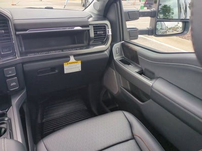 2026 Ford Super Duty F-550 DRW LARIAT