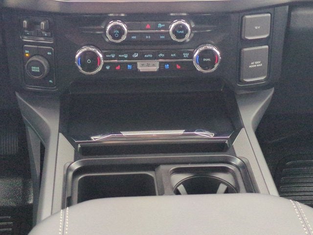 2026 Ford Super Duty F-550 DRW LARIAT