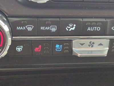 2026 Ford Super Duty F-550 DRW LARIAT