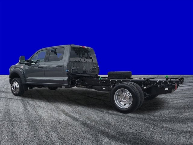 2026 Ford Super Duty F-550 DRW LARIAT