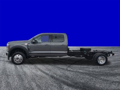 2026 Ford Super Duty F-550 DRW LARIAT