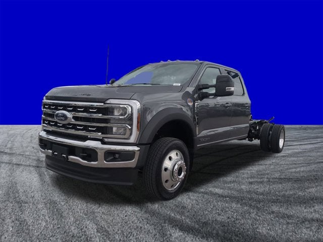2026 Ford Super Duty F-550 DRW LARIAT