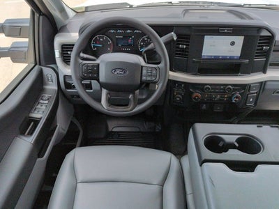2027 Ford Super Duty F-350 DRW XL