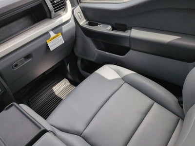 2027 Ford Super Duty F-350 DRW XL