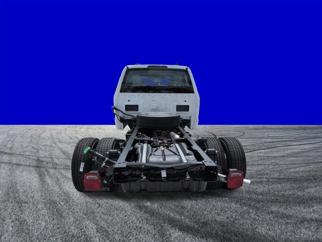 2027 Ford Super Duty F-350 DRW XL