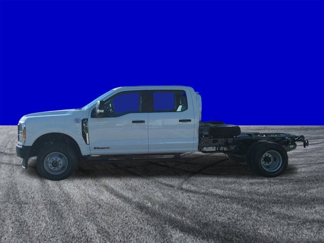 2026 Ford Super Duty F-350 DRW XL