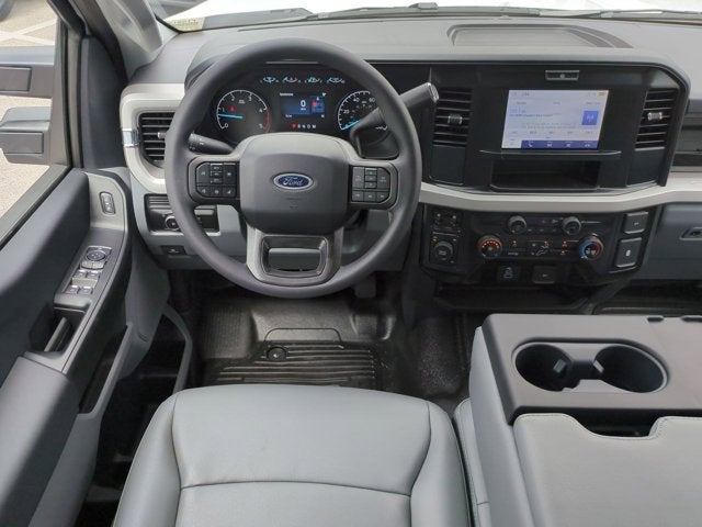 2026 Ford Super Duty F-350 DRW XL