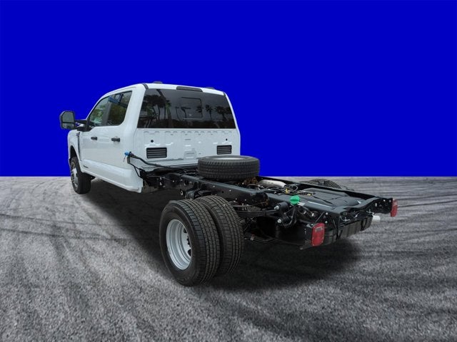 2026 Ford Super Duty F-350 DRW XL