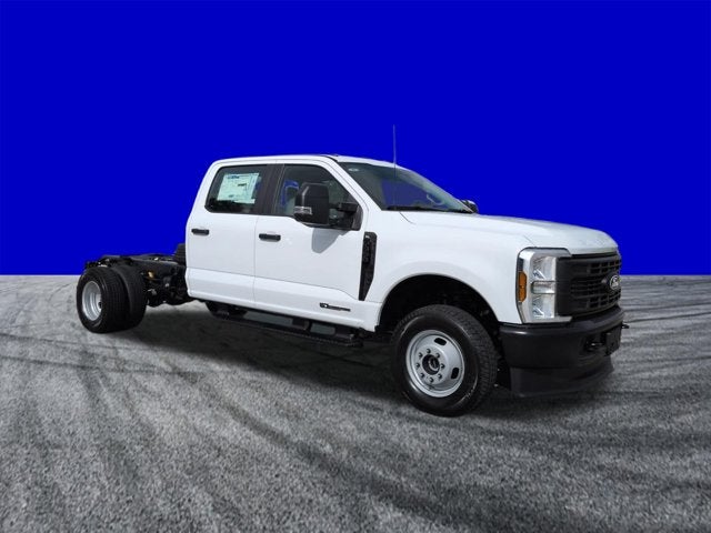 2027 Ford Super Duty F-350 DRW XL