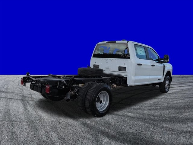 2027 Ford Super Duty F-350 DRW XL