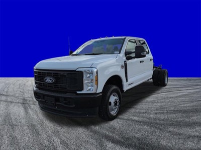 2027 Ford Super Duty F-350 DRW XL