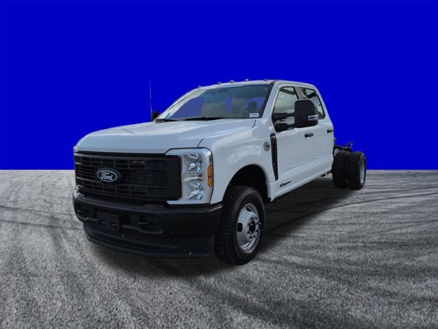2027 Ford Super Duty F-350 DRW XL