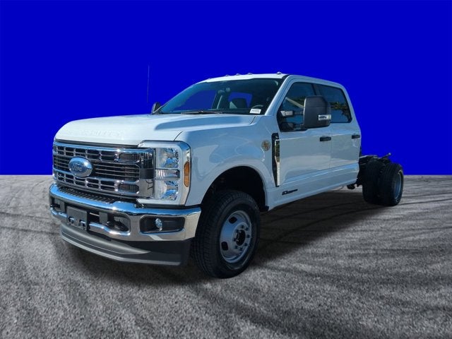 2026 Ford Super Duty F-350 DRW XL