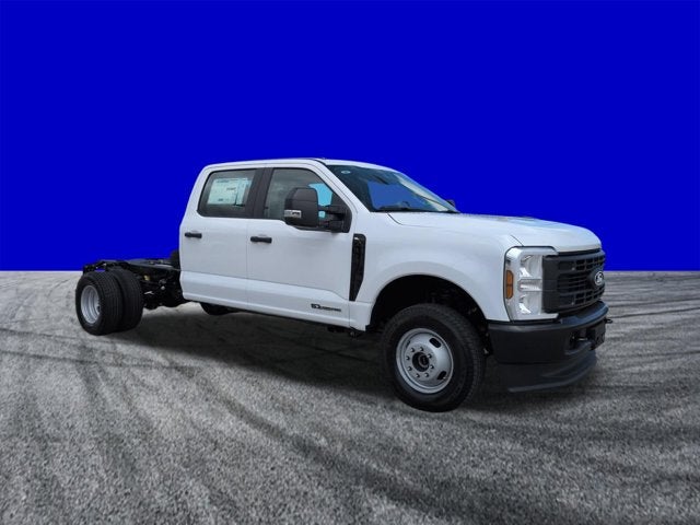 2027 Ford Super Duty F-350 DRW XL