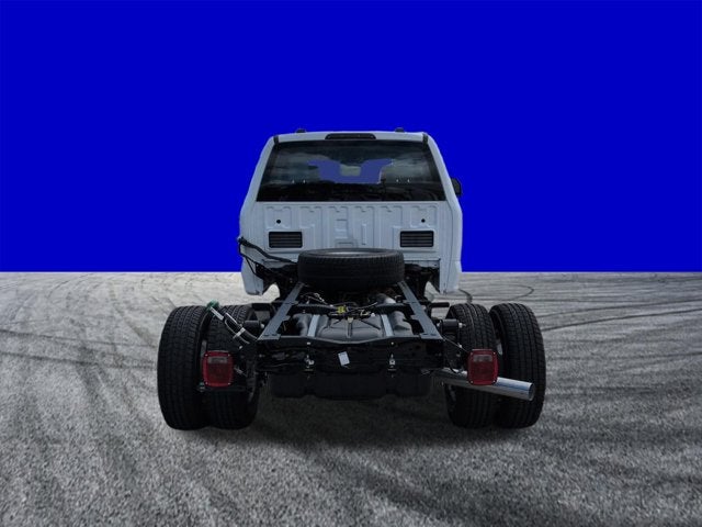 2027 Ford Super Duty F-350 DRW XL