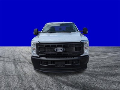 2027 Ford Super Duty F-350 DRW XL