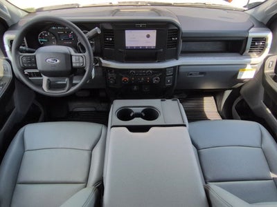2026 Ford Super Duty F-350 DRW XL