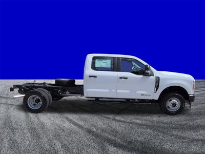 2026 Ford Super Duty F-350 DRW XL