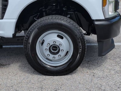 2026 Ford Super Duty F-350 DRW XL