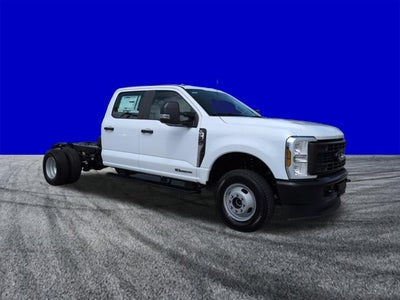 2026 Ford Super Duty F-350 DRW XL