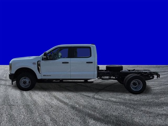 2026 Ford Super Duty F-350 DRW XL