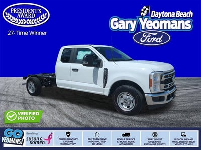 2025 Ford Super Duty F-350 SRW XL