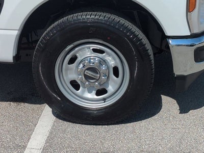 2025 Ford Super Duty F-350 SRW XL