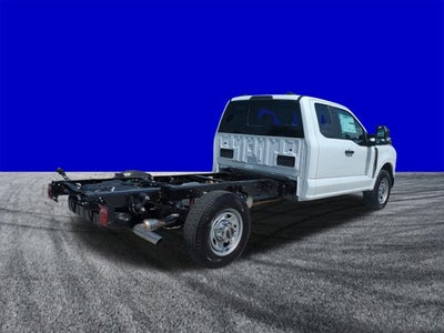 2025 Ford Super Duty F-350 SRW XL