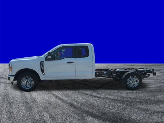2025 Ford Super Duty F-350 SRW XL