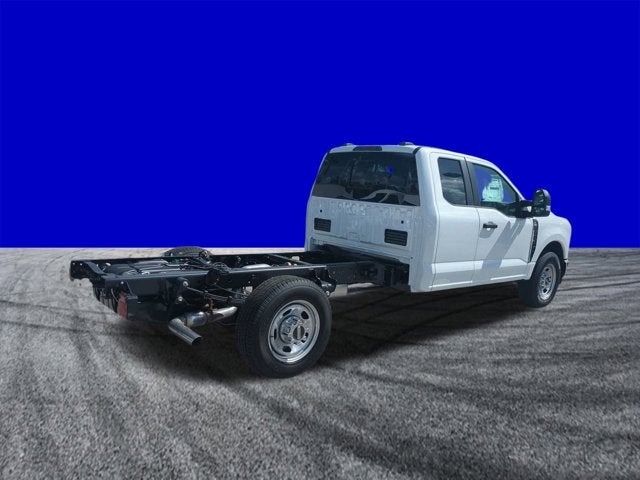 2025 Ford Super Duty F-350 SRW XL