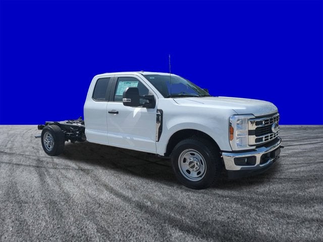 2025 Ford Super Duty F-350 SRW XL