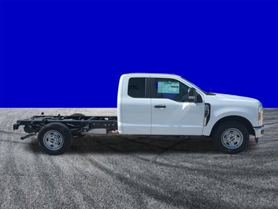2025 Ford Super Duty F-350 SRW XL