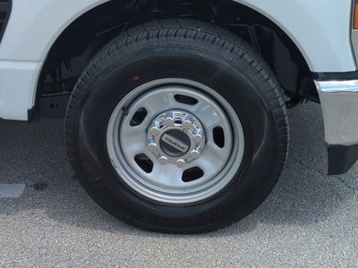 2025 Ford Super Duty F-350 SRW XL