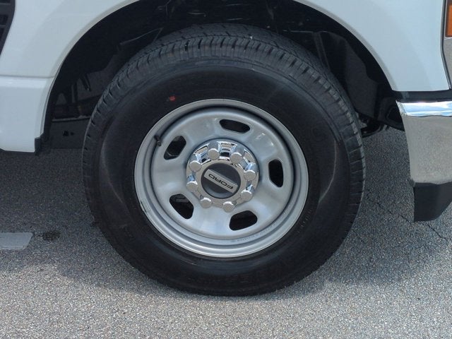 2025 Ford Super Duty F-350 SRW XL