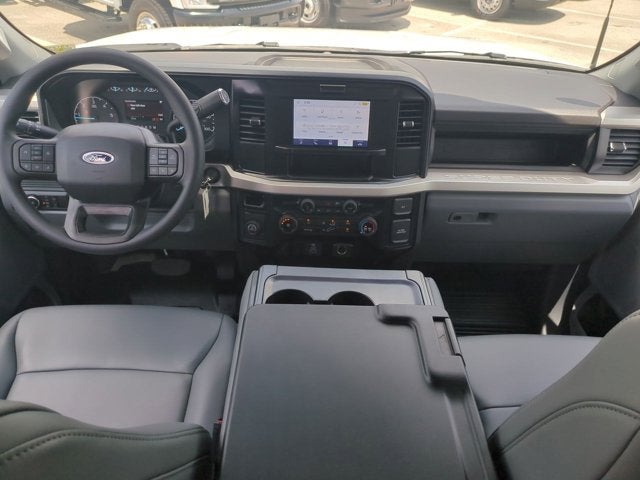 2025 Ford Super Duty F-350 SRW XL