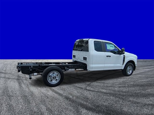 2025 Ford Super Duty F-350 SRW XL