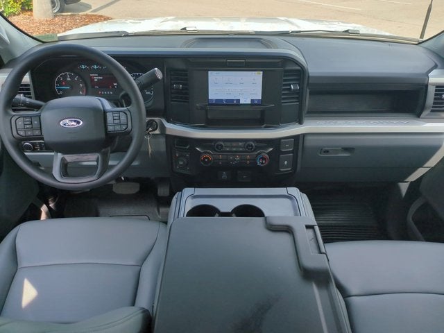 2025 Ford Super Duty F-350 SRW XL