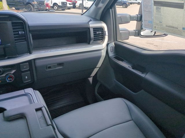 2025 Ford Super Duty F-350 SRW XL