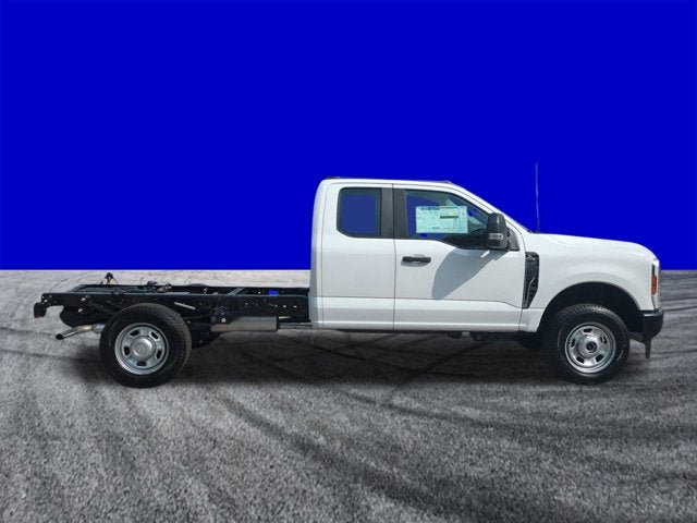 2025 Ford Super Duty F-350 SRW XL