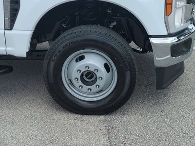 2025 Ford Super Duty F-350 DRW XL