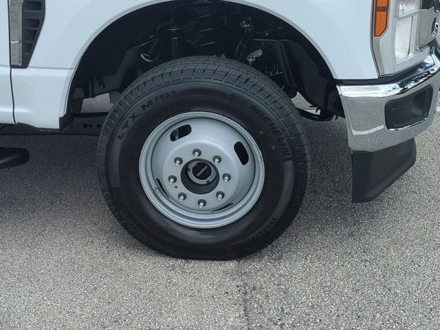 2025 Ford Super Duty F-350 DRW XL