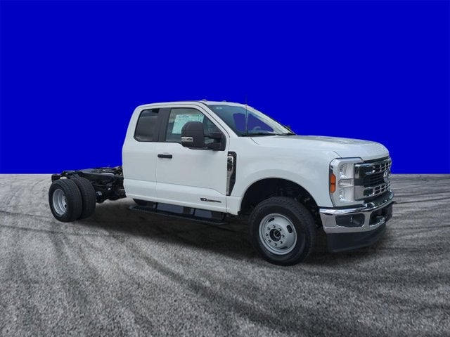 2025 Ford Super Duty F-350 DRW XL