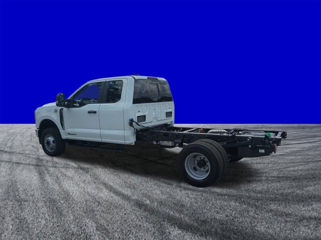 2025 Ford Super Duty F-350 DRW XL