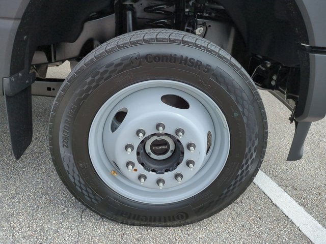 2026 Ford Super Duty F-550 DRW XL