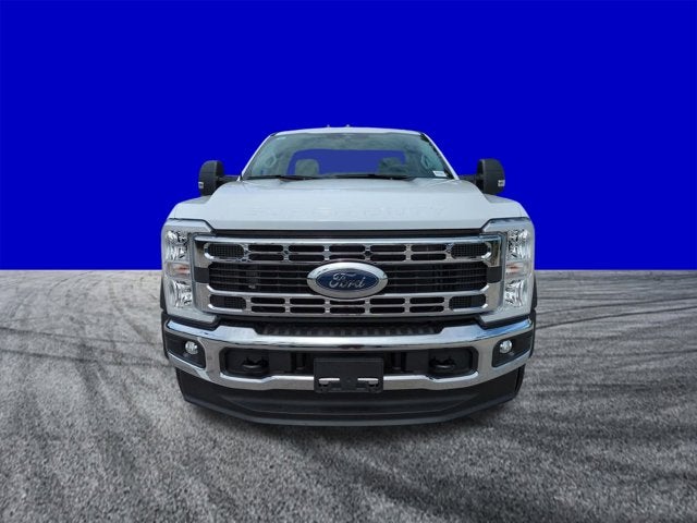 2026 Ford Super Duty F-550 DRW XL