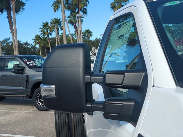 2026 Ford Super Duty F-600 DRW XL