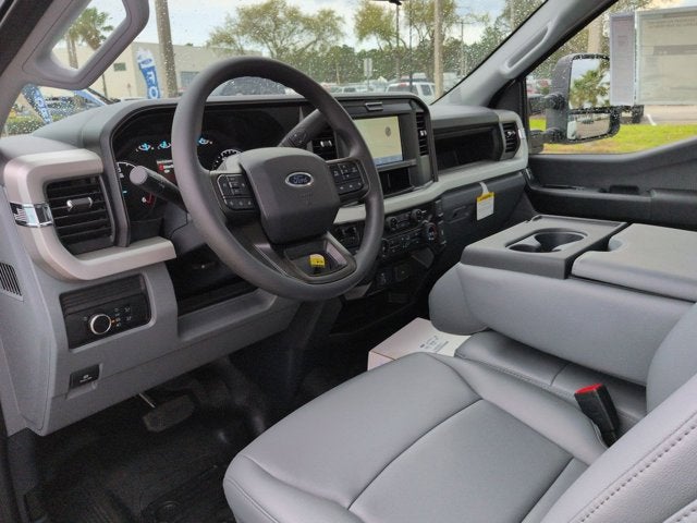 2026 Ford Super Duty F-350 DRW XL