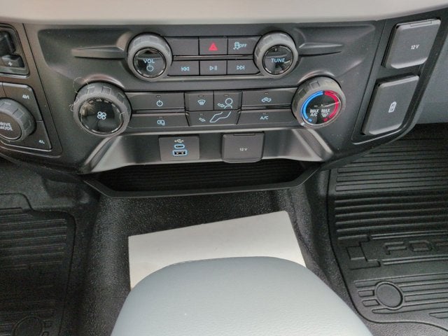 2026 Ford Super Duty F-350 DRW XL