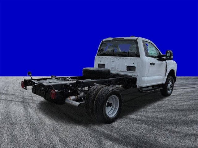2026 Ford Super Duty F-350 DRW XL